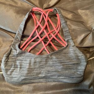 Lululemon sports bra